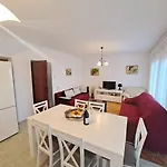 Apartmán With Parking Space - 2423 Novi Vinodolski