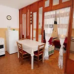 With Parking Space - 2423 Apartmán Novi Vinodolski
