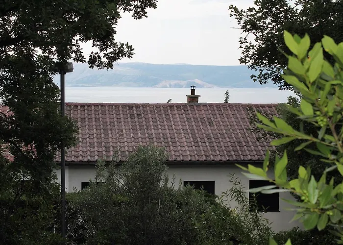 With Parking Space - 2423 Novi Vinodolski